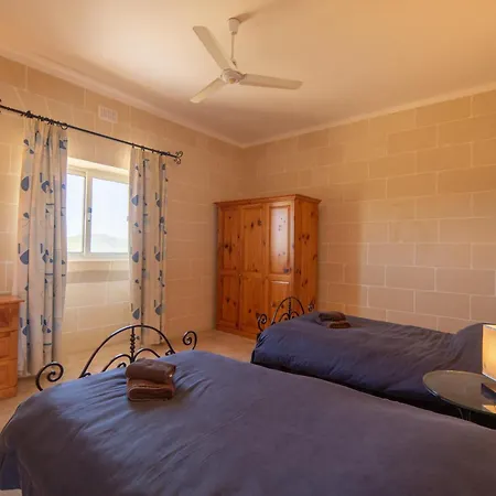 ヴィラ Rebekah Għasri