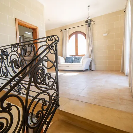 Villa Rebekah